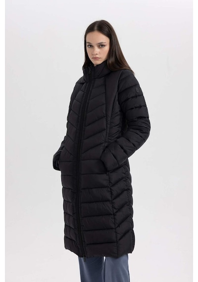 DeFactoFit Su İtici Uzun Şişme Mont Parka Kapüşonlu Slim Fit Dar Kesim Kapitoneli Fermuarlı Cepli A1556AX24WNBK81 Siyah DeFactoFit Su İtici Uzun Şişme Mont Parka Kapüşonlu Slim Fit Dar Kesim Kapitoneli Fermuarlı Cepli A1556AX24WNBK81 Siyah