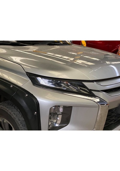 Mitsubishi L200 Far Çerçevesi Seti 2019+ Siyah
