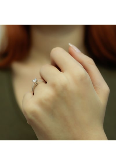 Lova G Renk 0,26 Karat Pırlanta Tektaş Yüzük - 1020115