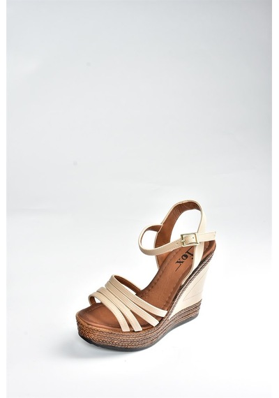 Fox Shoes Ten Yüksek Dolgu Topuklu Kadın Ayakkabı K674071609 Ten-suni Deri