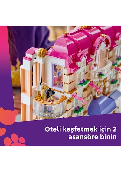 LEGO® Friends Büyük Heartlake City Oteli 42704 - 9 Yaş ve Üzeri Çocuklar için 6 Mini Bebek İçeren Oyuncak Yapım Seti (1406 Parça)