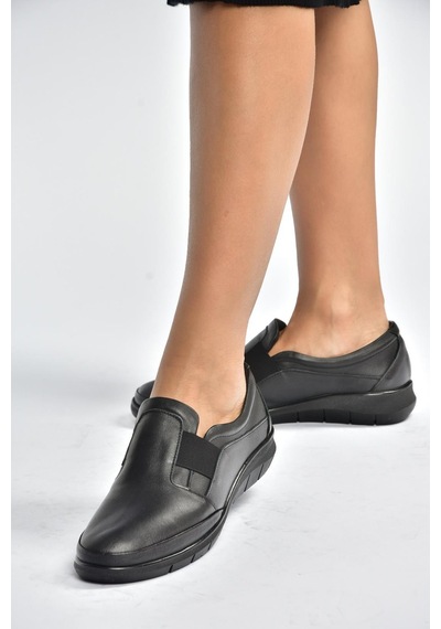 Fox Shoes V324991003 Siyah Hakiki Deri Günlük Kadın Ayakkabı Siyah-hakiki Deri