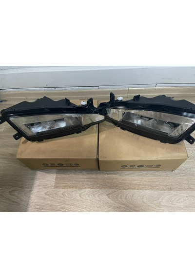 Vw Passat B8.5 Sol Sağ Takım Sis Farı Lambası Aydınlatması Işığı