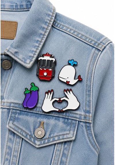 Eğlenceli Pop Art 4'lü Metal Emaye Rozet Set Tramvay, Balina, Kalp El Ve Patlıcan Gri