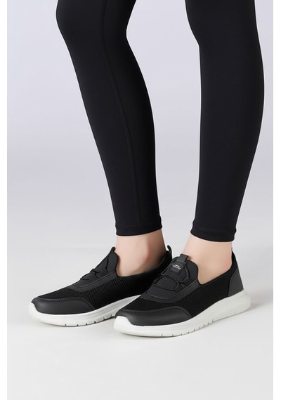 Slazenger Avenge Siyah Kadın Günlük Yürüyüş & Koşu Ayakkabısı Rahat Slip-on Siyah Beyaz