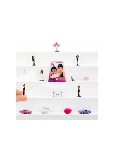 Mgae Bratz Ids505518-505515 Mini Celebirty Kylie X Bratz