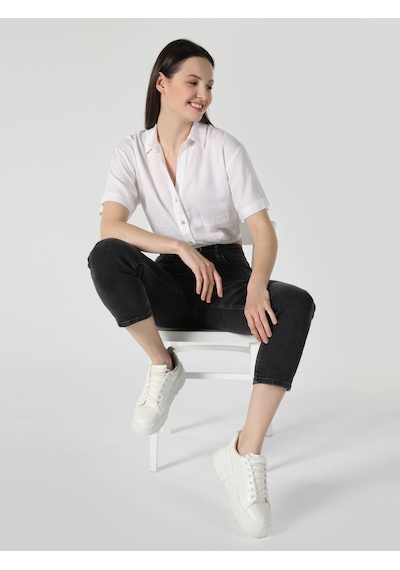 Colin's Colins Regular Fit Shirt Neck Beyaz Kadın Kısa Kol Gömlek Cl1063853 Beyaz Colin's Colins Regular Fit Shirt Neck Beyaz Kadın Kısa Kol Gömlek Cl1063853 Beyaz