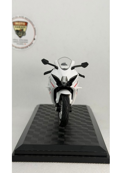 Suzuki Gsx-r1000r Beyaz 1:18 Ölçek Diecast Model Motosiklet