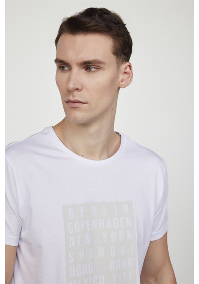 Tudors Erkek Slim Fit Dar Kesim Yumuşak Dokulu Baskılı Beyaz Bisiklet Yaka Tişört-27155-Beyaz