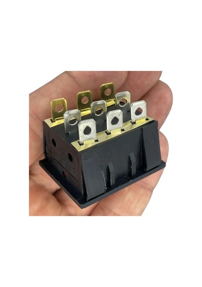 Ic-135 Üçlü Işıklı Anahtar 220v On-off 9p