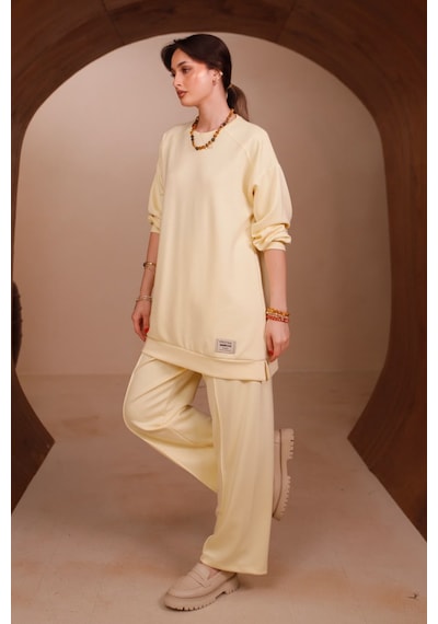 Balenbi Kadın Oysh Modal Kumaş Oversize 80 Cm Tunik Bol Paça Pantolon Tesettür Takım 1228 Sarı Balenbi Kadın Oysh Modal Kumaş Oversize 80 Cm Tunik Bol Paça Pantolon Tesettür Takım 1228 Sarı
