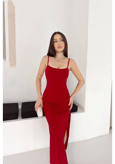 Tarz Cool Kadın Askılı Uzun Elbise Slim Fit Vücuda Oturan Yırtmaçlı Kırmızı