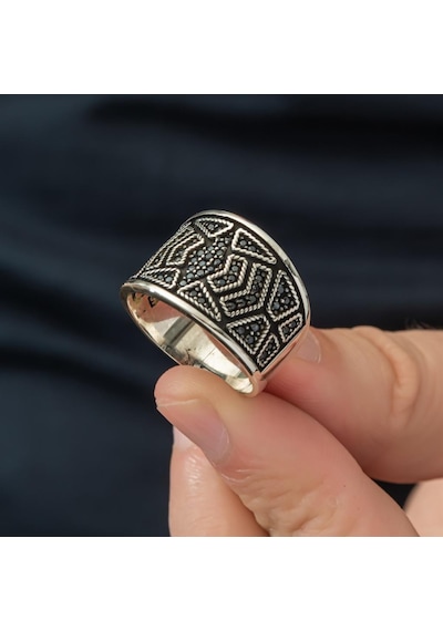 Siyah Mikro Taşlı 925 Gümüş Erkek Yüzük Beyaz