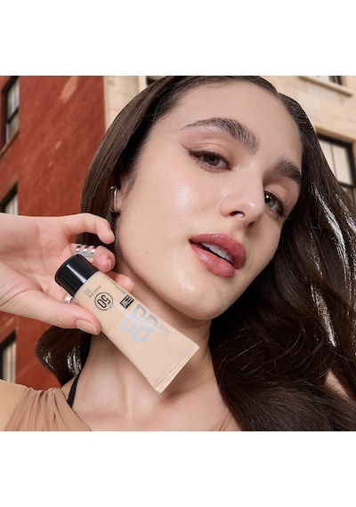 New York Fit Me Nude Cilt Bakımı Etkili Nemlendirici Spf50 Bb Krem - 50 Çok Renkli