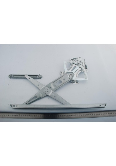Itaqı Ön Sağ Cam Krikosu Motorsuz Toyota Hilux 2015-2019 Revo Uyumlu 698010k140