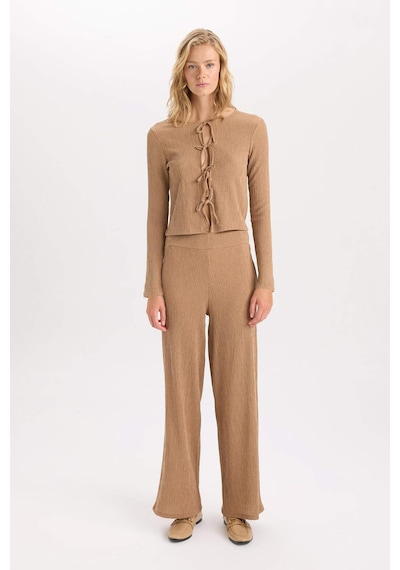DeFacto Wide Leg Geniş Bol Paça Esnek Belli Basic Düz Bürümcük Pantolon D6300AX24AUBG138
