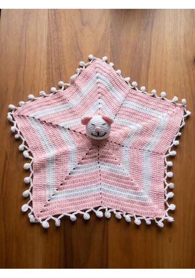 Kozababy Handmade El Örgüsü Bebek Hediye Seti - Amigurumi Uyku Arkadaşı, Çiçekli Bebek Şapkası Ve Yelek Takımı Özel Kutulu Pembe - Beyaz Kozababy Handmade El Örgüsü Bebek Hediye Seti - Amigurumi Uyku Arkadaşı, Çiçekli Bebek Şapkası Ve Yelek Takımı Özel Kutulu Pembe - Beyaz