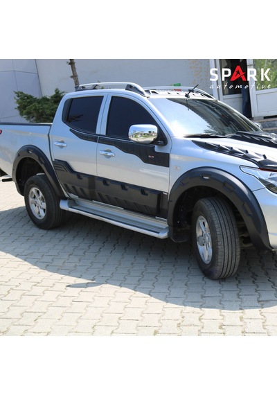 Mitsubishi L200 2015-2019 Yıl Aralığı Uyumlu Kapı Dodik 4 Parça Siyah
