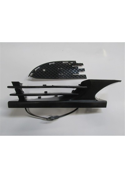Mercedes C Class- W202- 97/99 Ön Tampon Çeki Demiri Kapağı Sol Taraf