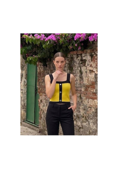 Onno Style Women Kolsuz Askılı Düğme Detaylı Kadın Triko Bluz Sarı