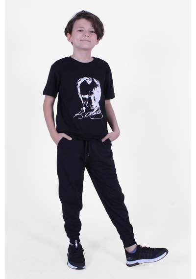 Atatürk Ve Imza Baskılı Ay Yıldız Desenli Uzun Kol Unisex Beyaz-siyah Takım Beyaz - Siyah Atatürk Ve Imza Baskılı Ay Yıldız Desenli Uzun Kol Unisex Beyaz-siyah Takım Beyaz - Siyah