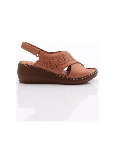 Dgn 1000 Kadin Delikli Kalin Topuk Sandalet 1000-2495-R1755 Taba