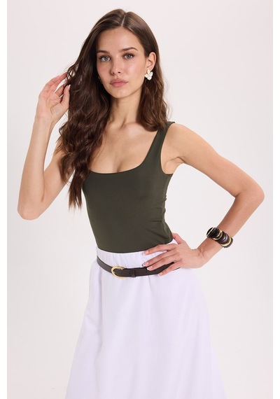 Tudors Kadın Slim Fit Dar Kesim Askılı Kare Yaka Sırtı Açık Sandy Kumaş Çıtçıtlı Yeşil Body-51248