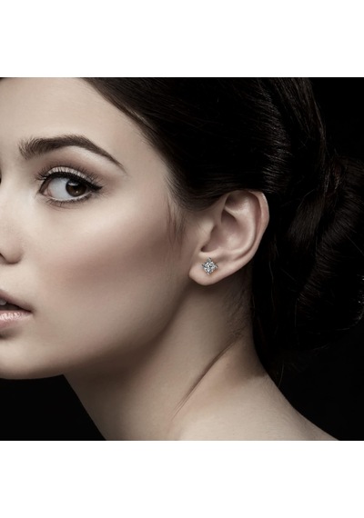 Madam & Matmazel Swarovski Tek Taşlı Pırlanta Model Kadın Gümüş Küpe