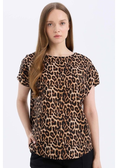 DeFacto Regular Fit Leopar Desenli Bisiklet Yaka Kısa Kollu Bluz E7038AX25SPBG150