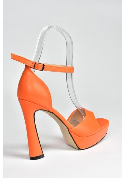 Fox Shoes Turuncu Platform Kalın Topuklu Kadın Ayakkabı K40458010 Fox Shoes Turuncu Platform Kalın Topuklu Kadın Ayakkabı K40458010