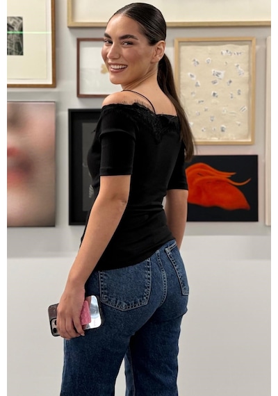 Siyah Dantelli Madonna Yaka Slim Fit Tişört Mg2743