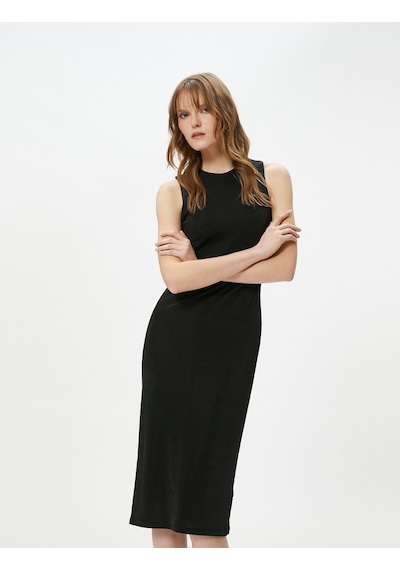 Koton Midi Elbise Halter Yaka Sırtı Pencere Detaylı Siyah 4sak80152ek Siyah Koton Midi Elbise Halter Yaka Sırtı Pencere Detaylı Siyah 4sak80152ek Siyah