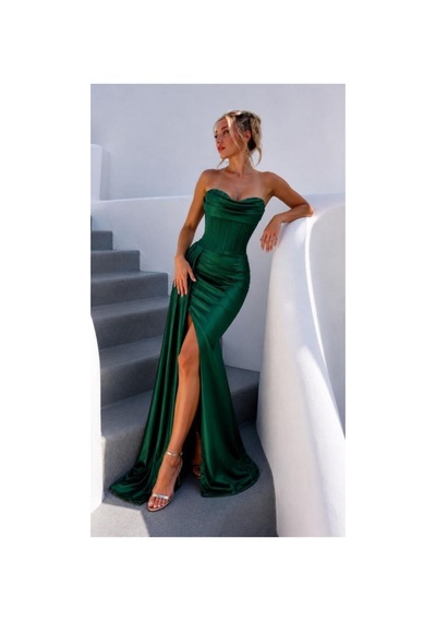 Butik İstanbul Kadın Yırtmaçlı Uzun Saten Elbise Zümrüt