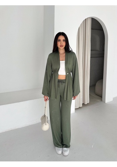Kadın Simli Uzun Kol Modal Kumaş Kimono Pantolon İkili Takım Şık Ve Rahat Kadın Takım Yeşil Kadın Simli Uzun Kol Modal Kumaş Kimono Pantolon İkili Takım Şık Ve Rahat Kadın Takım Yeşil
