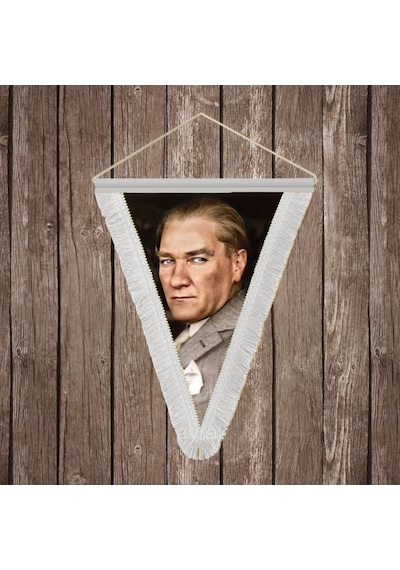 Mavi Gözlü Ulu Önder Mustafa Kemal Atatürk Beyaz Saçaklı Üçgen Flama Bayrak Hatıra Flama Ata56 Diğer