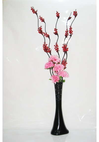 60 Cm Uzun Siyah Desenli Vazo 5 Kırmızı Üzüm Dalı 5 Pembe Ortanca