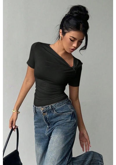 Kadın Çapraz Yaka Kısa Kollu Slim Fit Bluz Siyah