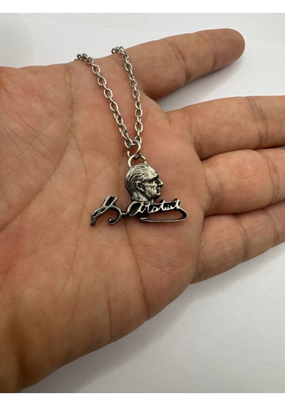 Mustafa Kemal Atatürk İmza Ve Silüeti Figürlü Kolye Gümüş Renk Unisex Metal Takı Çok renkli