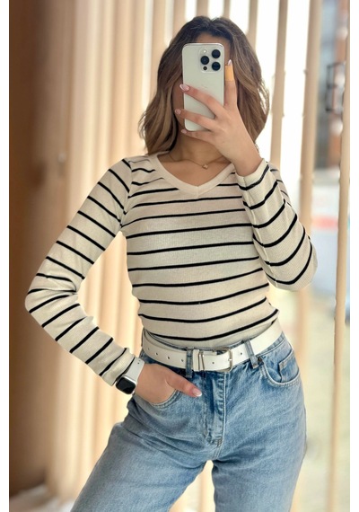 Bbbutikbasic V Yaka Waffle Bluz N5444 Beyaz