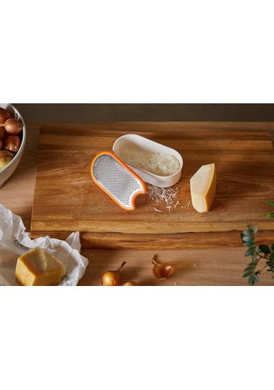 Ayrex Fiskars Hazneli El Rendesi, Dolum İçeriği: 400 Ml, Ölçüler Uxgxy : 16,8 X 9,0 X 5,9 Cm, Metal/plastik, Fonks Diğer
