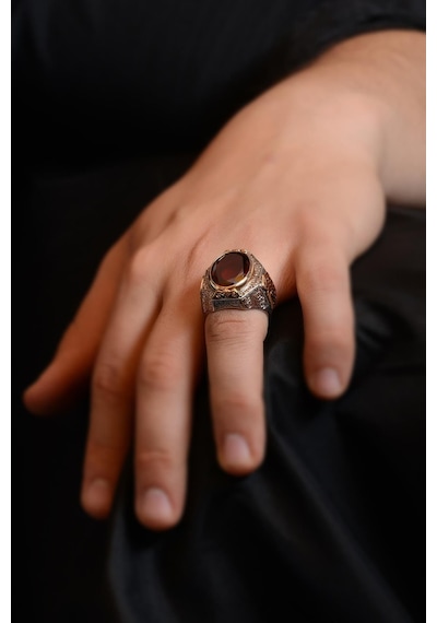 Yakut Garnet Taşlı Yanı Gravür Işlemeli Erkek Gümüş Yüzük