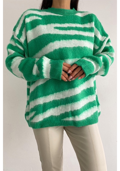 Femelle Kadın Yeşil Yeni Sezon Zebra Desen Standart Beden Geniş Kalıp Oversize Triko Kazak
