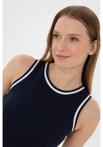 U.S. Polo Assn. Kadın Lacivert Kolsuz Bisiklet Yaka Tişört 50305857-VR033