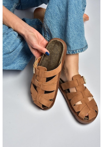 Fox Shoes Y596549502 Taba Süet Tokalı Önü Kapalı Kadın Terlik