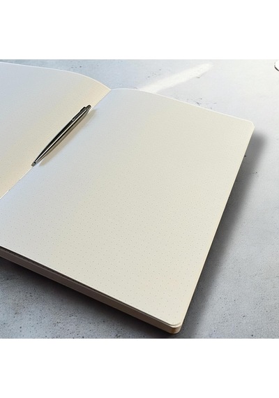 Özel Tasarım Kraft Kapaklı A4 Defter - 180 Derece Açılabilir, Sırtı Dikişli,%100 El İşçiliği, O Noktalı