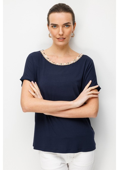 Desen Triko Kadın Sıfır Yaka Yakası Hasır Aksesuarlı Penye T-shirt 26819 Lacivert Lacivert Desen Triko Kadın Sıfır Yaka Yakası Hasır Aksesuarlı Penye T-shirt 26819 Lacivert Lacivert