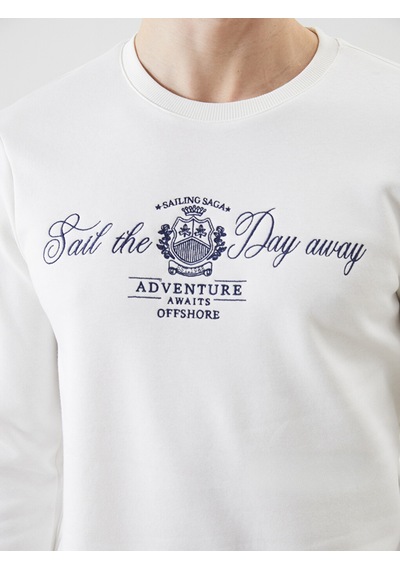 Lcwaıkıkı Classic Beyaz Bisiklet Yaka Baskılı Erkek Kalın Sweatshirt