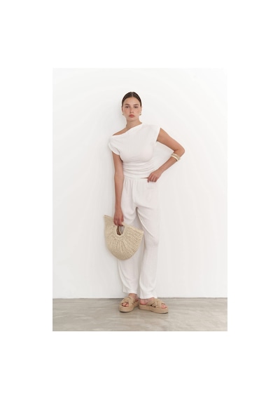 Mai Collection Mai Studios Co. Sona Beyaz Asimetrik Bluz Pantolon Takım Beyaz