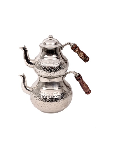 Dmt Gaziantep Bakırdan Çaydanlık İşlemeli Toplam Boy :26 Cm En:alt 16 Cm Üst 12 Cm Çap İşlemeli Kulp