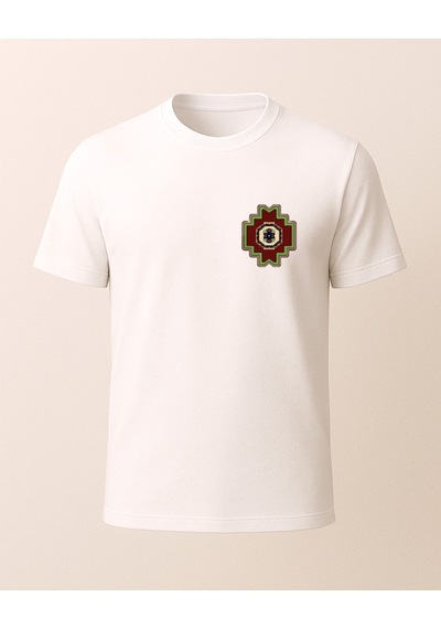 Etnik Yeşil Detaylı Halı Baskılı T-shirt Beyaz